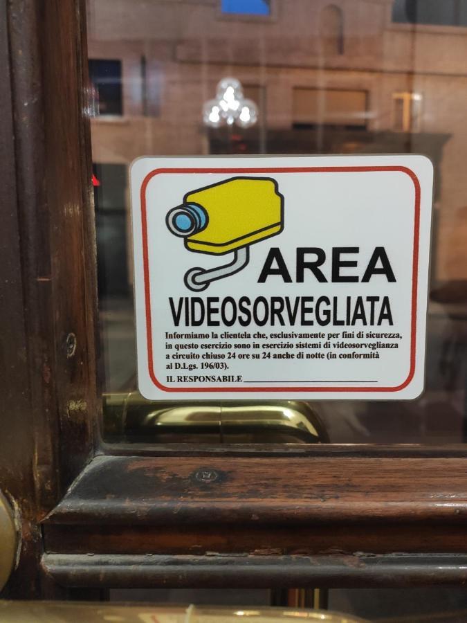 Domus Nova - Una Finestra Sui Tetti Turijn Buitenkant foto